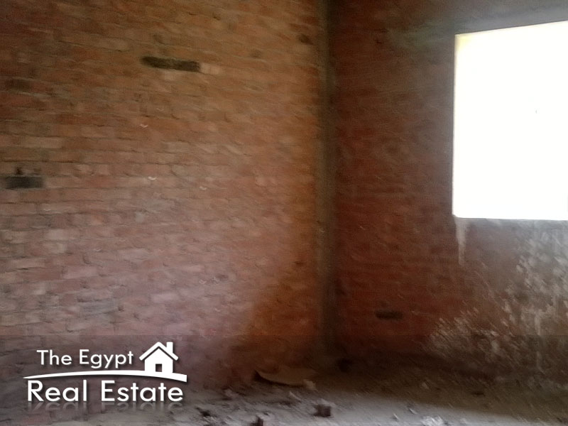 The Egypt Real Estate :Residential Stand Alone Villa For Sale in Moon Valley 1 - Cairo - Egypt :Photo#6