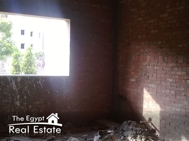 The Egypt Real Estate :Residential Stand Alone Villa For Sale in Moon Valley 1 - Cairo - Egypt :Photo#7